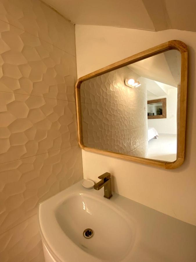 Les Suites Love 3 Spa Vue Mer Piscine Marselha Exterior foto
