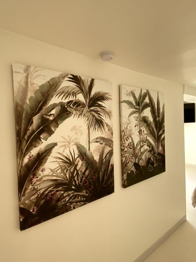 Les Suites Love 3 Spa Vue Mer Piscine Marselha Exterior foto